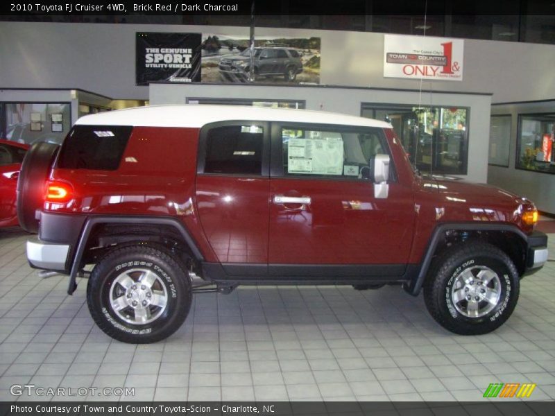 Brick Red / Dark Charcoal 2010 Toyota FJ Cruiser 4WD