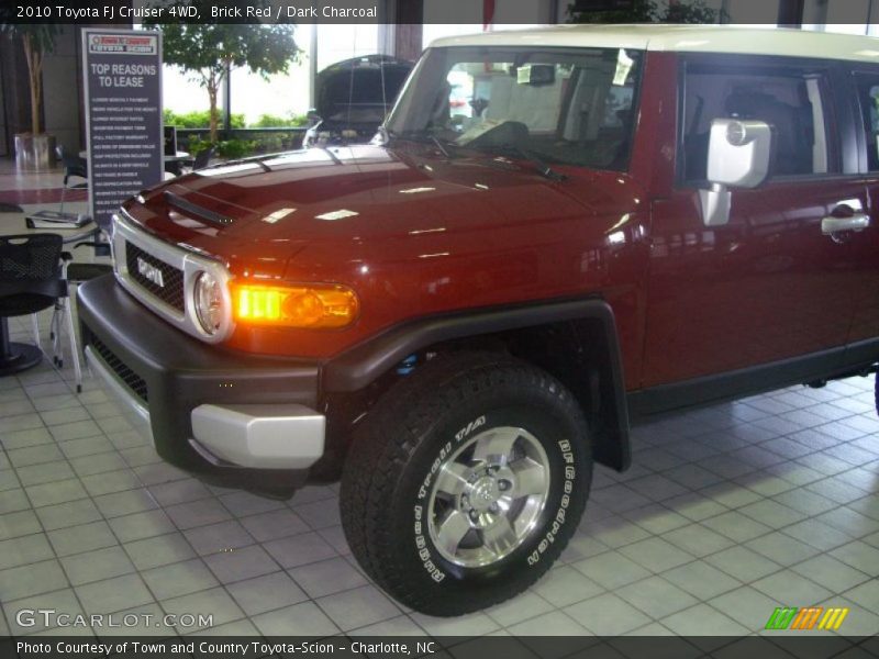 Brick Red / Dark Charcoal 2010 Toyota FJ Cruiser 4WD