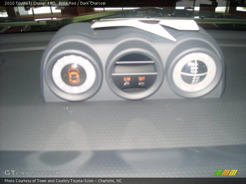 Brick Red / Dark Charcoal 2010 Toyota FJ Cruiser 4WD