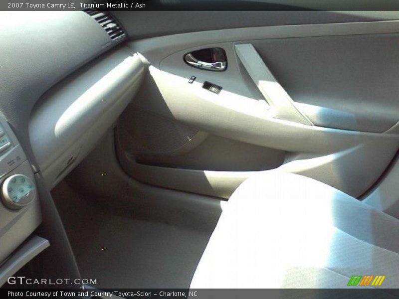 Titanium Metallic / Ash 2007 Toyota Camry LE