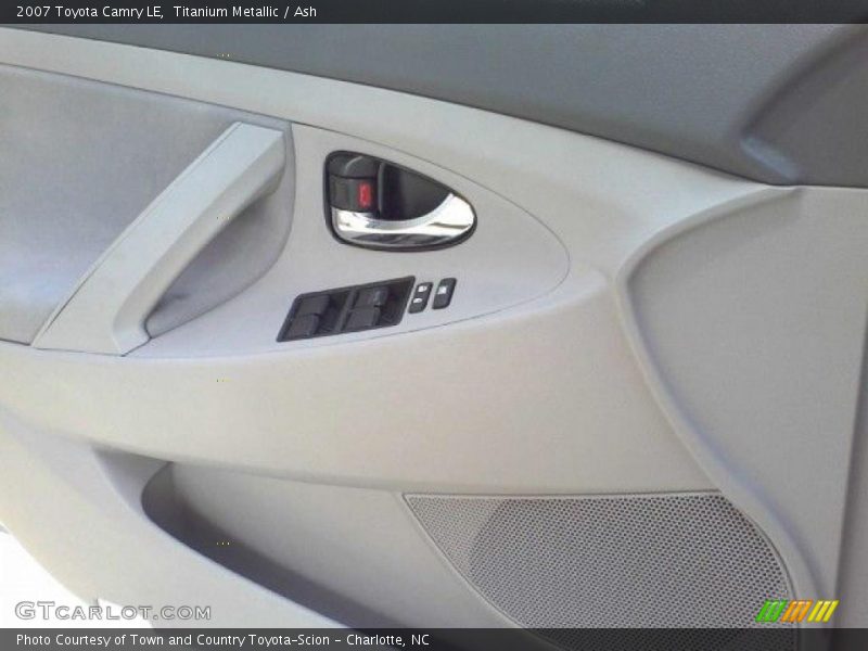 Titanium Metallic / Ash 2007 Toyota Camry LE