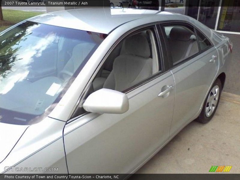 Titanium Metallic / Ash 2007 Toyota Camry LE