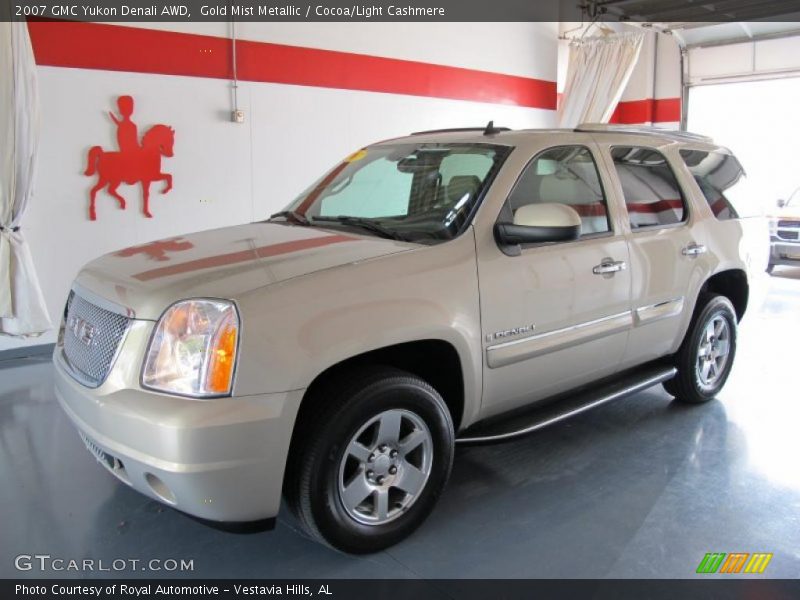 Gold Mist Metallic / Cocoa/Light Cashmere 2007 GMC Yukon Denali AWD