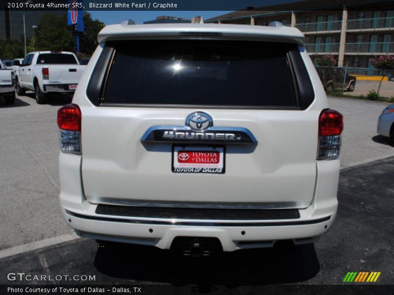 Blizzard White Pearl / Graphite 2010 Toyota 4Runner SR5