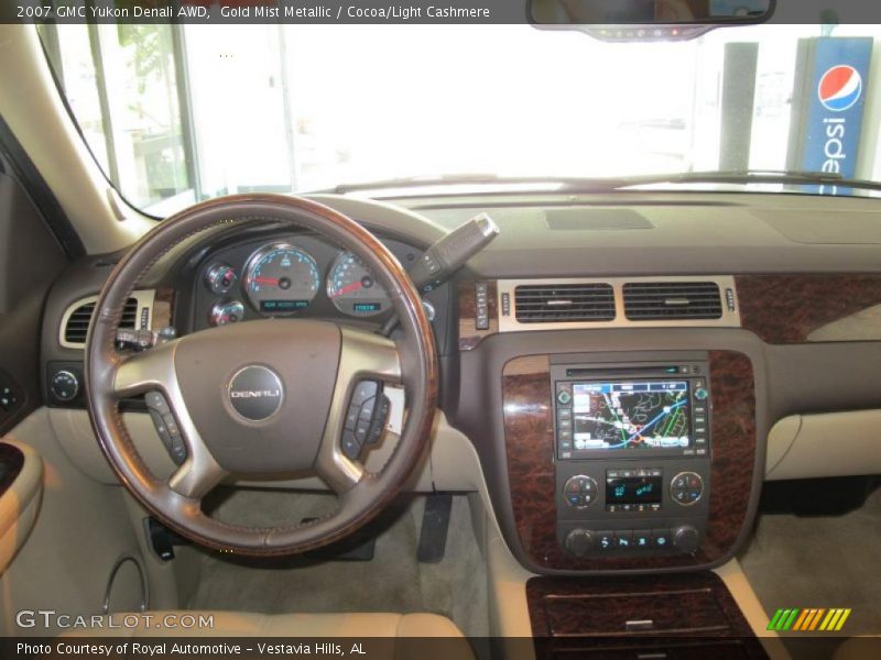 Gold Mist Metallic / Cocoa/Light Cashmere 2007 GMC Yukon Denali AWD