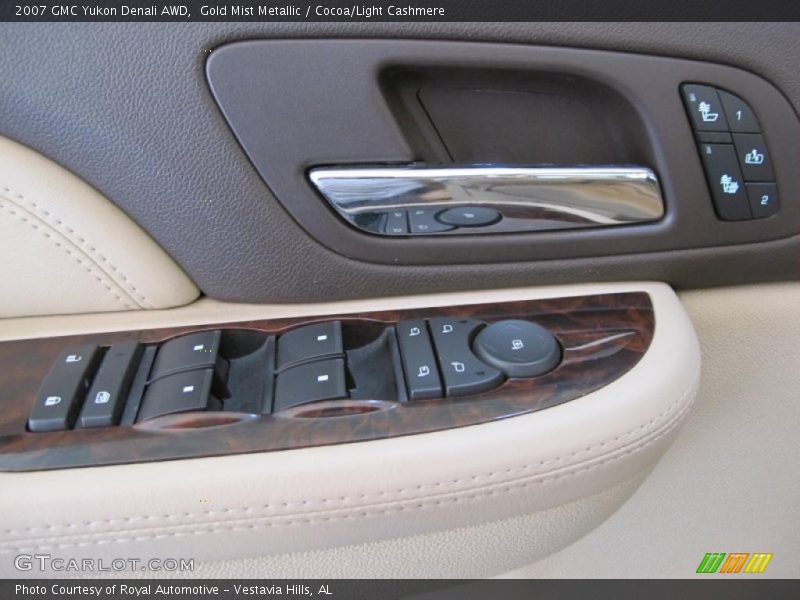 Gold Mist Metallic / Cocoa/Light Cashmere 2007 GMC Yukon Denali AWD