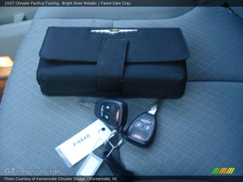 Bright Silver Metallic / Pastel Slate Gray 2007 Chrysler Pacifica Touring