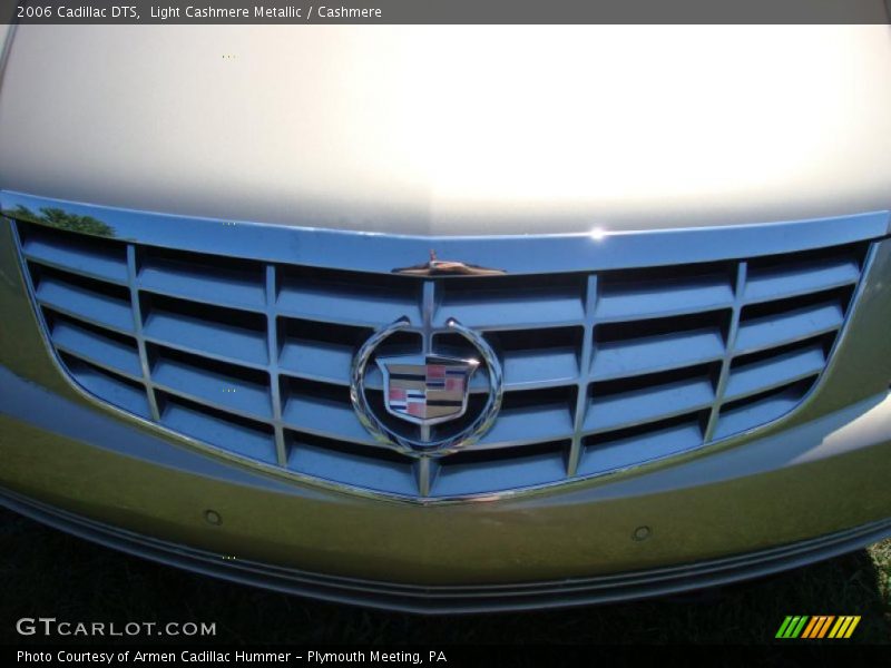 Light Cashmere Metallic / Cashmere 2006 Cadillac DTS