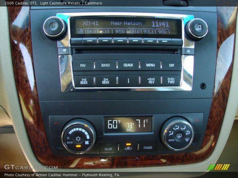 Light Cashmere Metallic / Cashmere 2006 Cadillac DTS