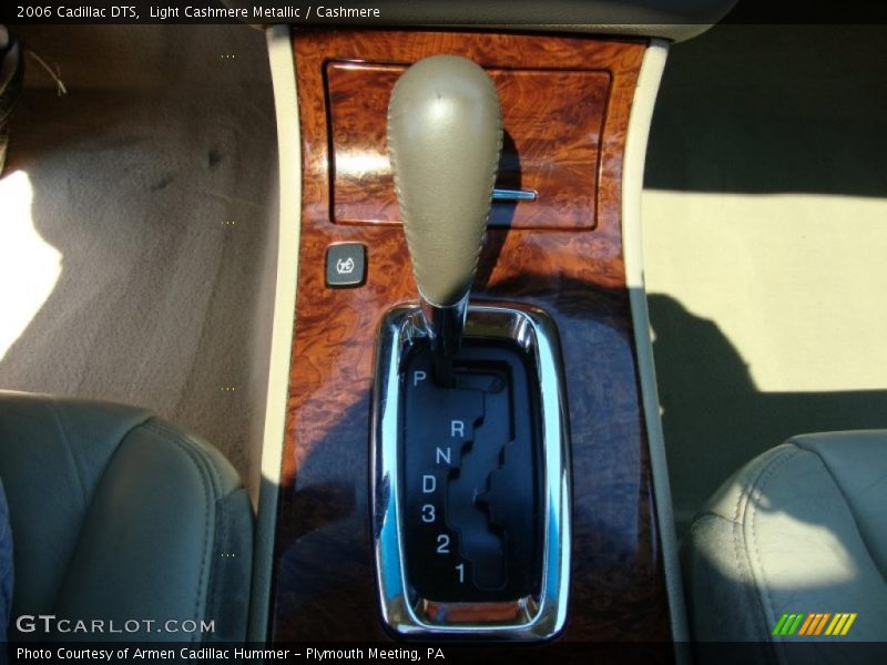 Light Cashmere Metallic / Cashmere 2006 Cadillac DTS