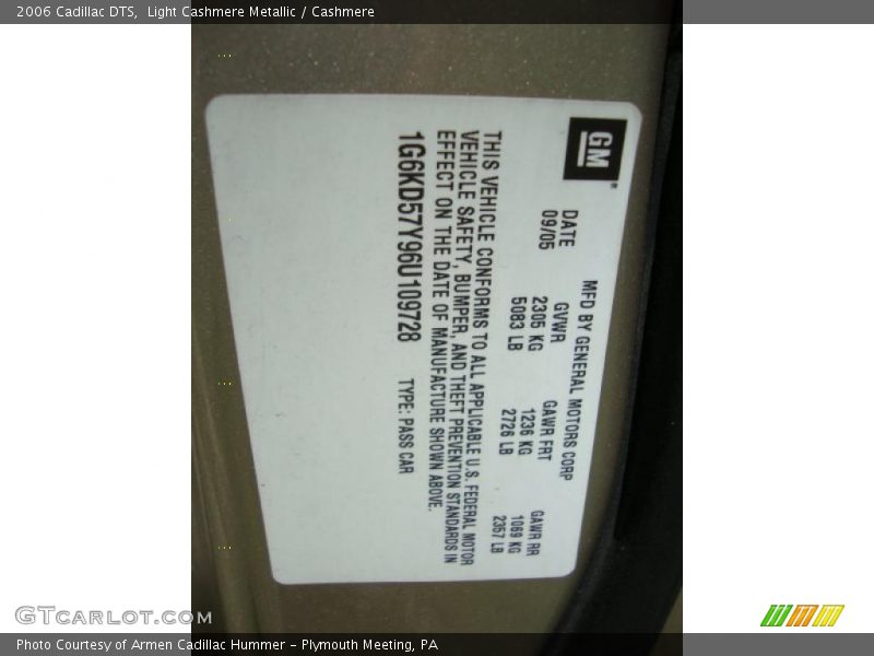 Light Cashmere Metallic / Cashmere 2006 Cadillac DTS
