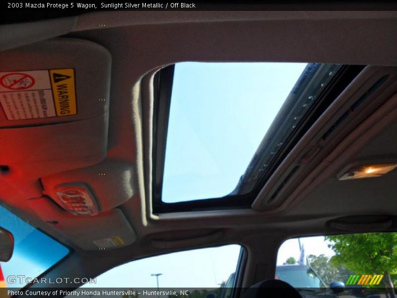 Sunlight Silver Metallic / Off Black 2003 Mazda Protege 5 Wagon