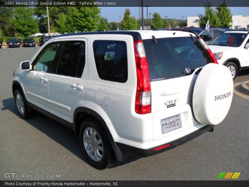 Taffeta White / Ivory 2005 Honda CR-V Special Edition 4WD