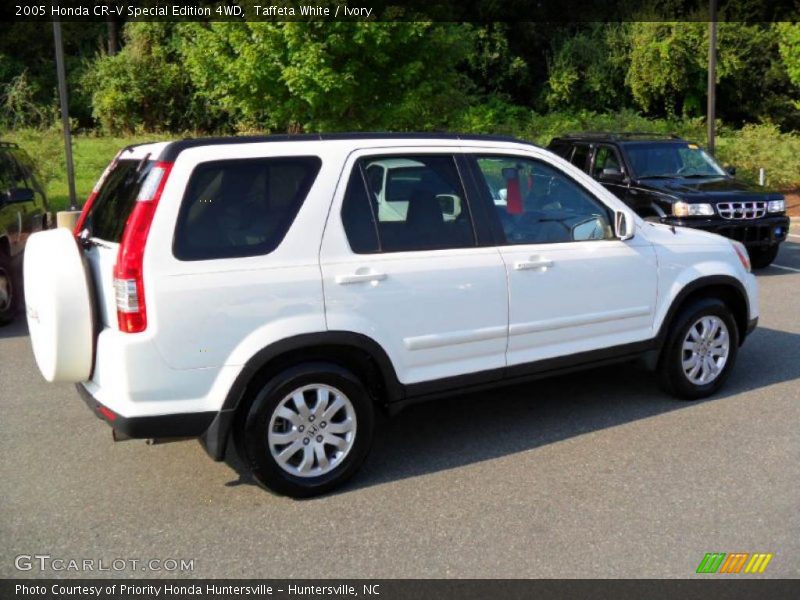 Taffeta White / Ivory 2005 Honda CR-V Special Edition 4WD