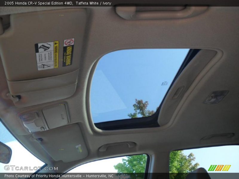 Taffeta White / Ivory 2005 Honda CR-V Special Edition 4WD