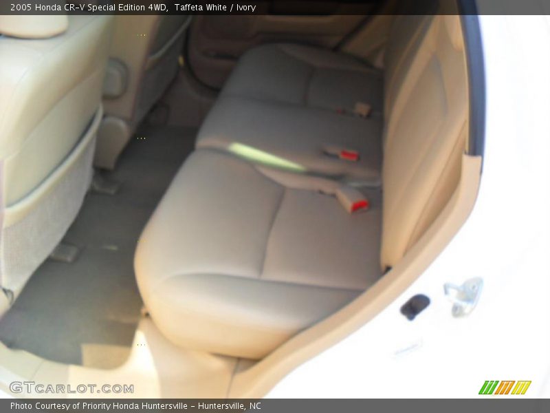 Taffeta White / Ivory 2005 Honda CR-V Special Edition 4WD