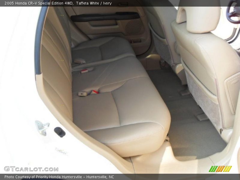Taffeta White / Ivory 2005 Honda CR-V Special Edition 4WD