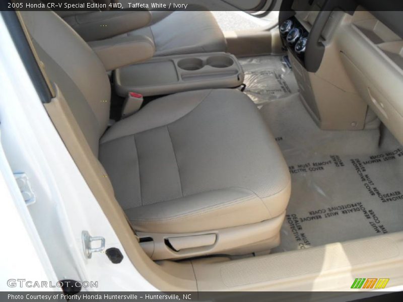 Taffeta White / Ivory 2005 Honda CR-V Special Edition 4WD