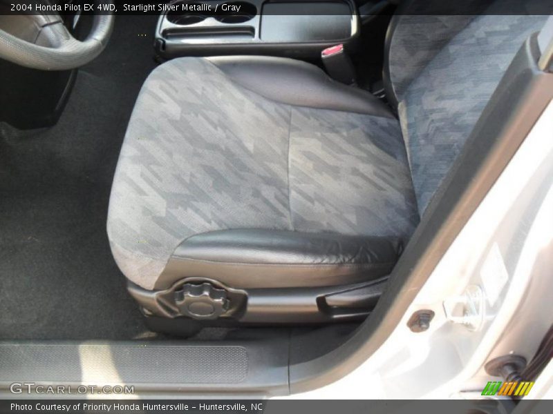 Starlight Silver Metallic / Gray 2004 Honda Pilot EX 4WD