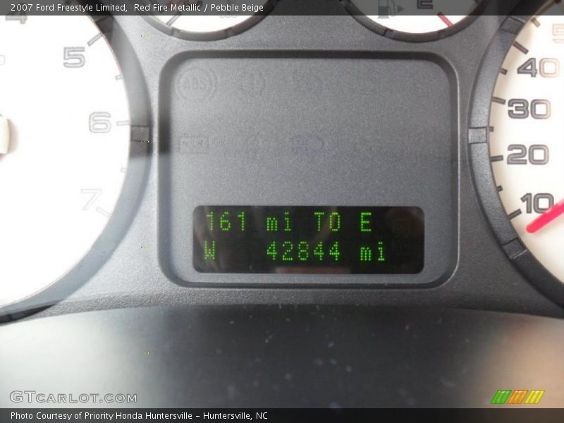 Red Fire Metallic / Pebble Beige 2007 Ford Freestyle Limited