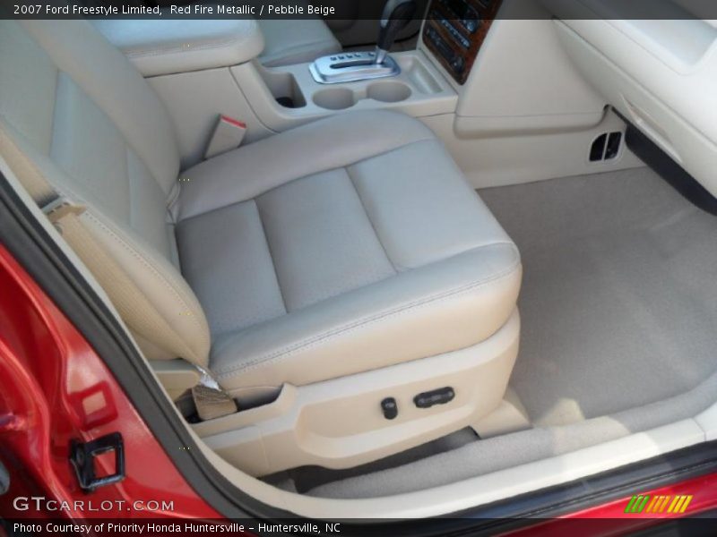 Red Fire Metallic / Pebble Beige 2007 Ford Freestyle Limited