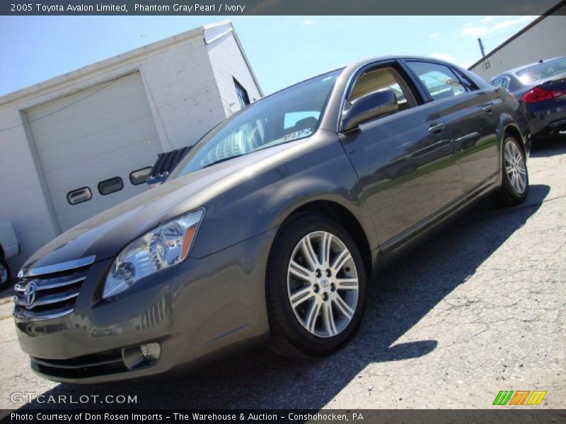 Phantom Gray Pearl / Ivory 2005 Toyota Avalon Limited