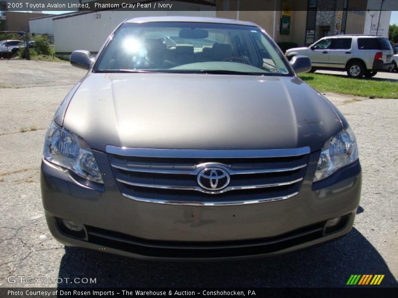 Phantom Gray Pearl / Ivory 2005 Toyota Avalon Limited