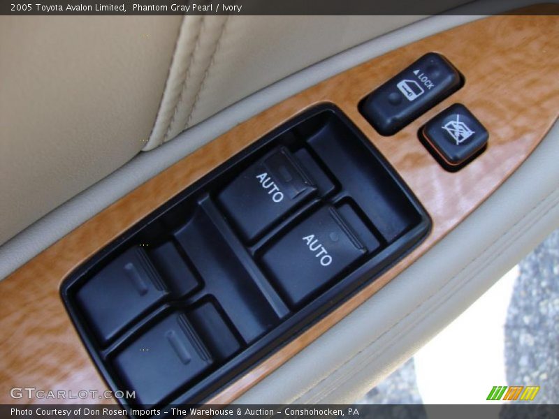 Phantom Gray Pearl / Ivory 2005 Toyota Avalon Limited