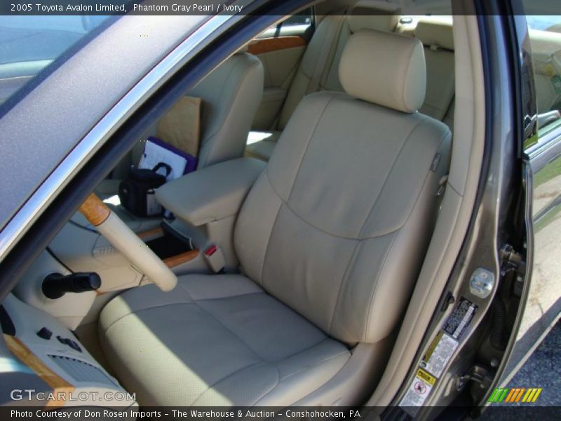 Phantom Gray Pearl / Ivory 2005 Toyota Avalon Limited