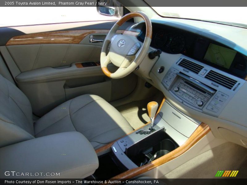 Phantom Gray Pearl / Ivory 2005 Toyota Avalon Limited