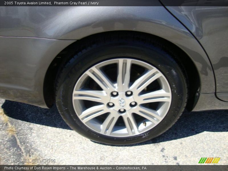 Phantom Gray Pearl / Ivory 2005 Toyota Avalon Limited