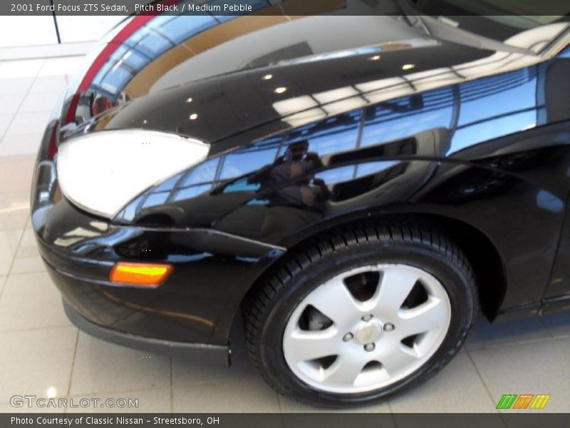 Pitch Black / Medium Pebble 2001 Ford Focus ZTS Sedan