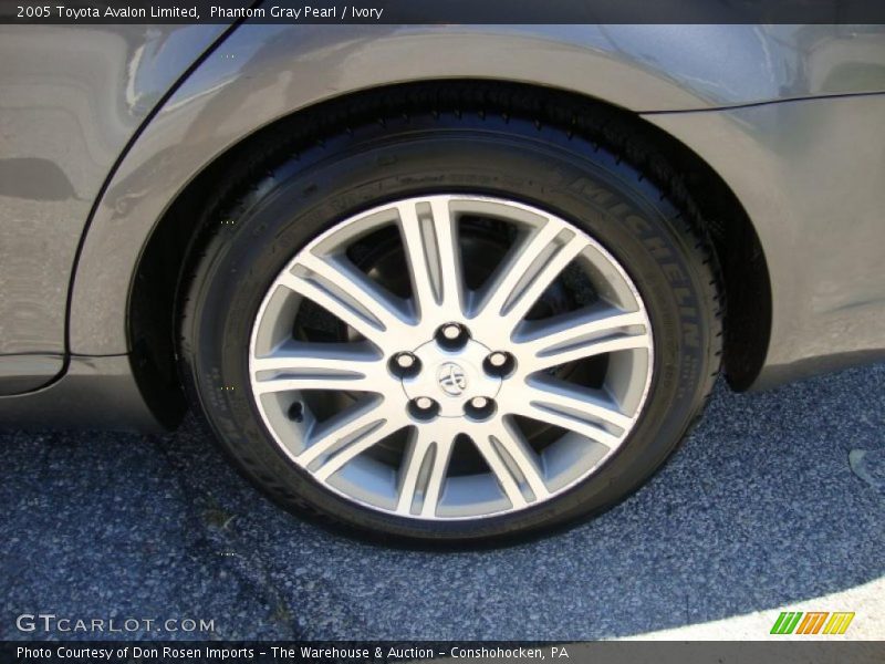 Phantom Gray Pearl / Ivory 2005 Toyota Avalon Limited