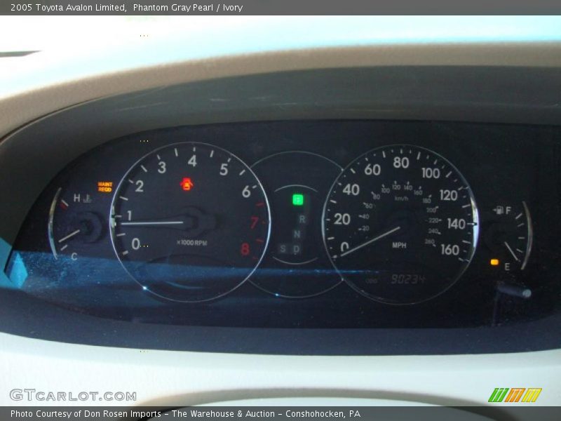Phantom Gray Pearl / Ivory 2005 Toyota Avalon Limited