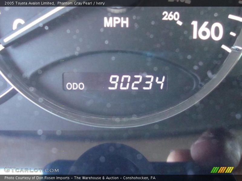 Phantom Gray Pearl / Ivory 2005 Toyota Avalon Limited
