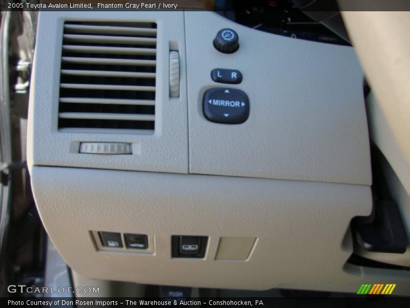 Phantom Gray Pearl / Ivory 2005 Toyota Avalon Limited