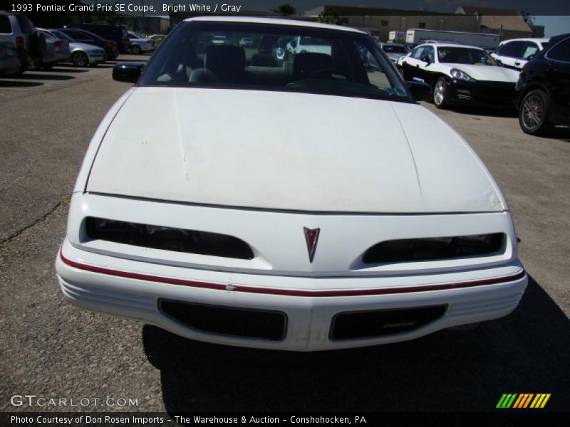 Bright White / Gray 1993 Pontiac Grand Prix SE Coupe