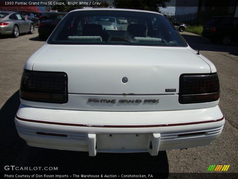 Bright White / Gray 1993 Pontiac Grand Prix SE Coupe