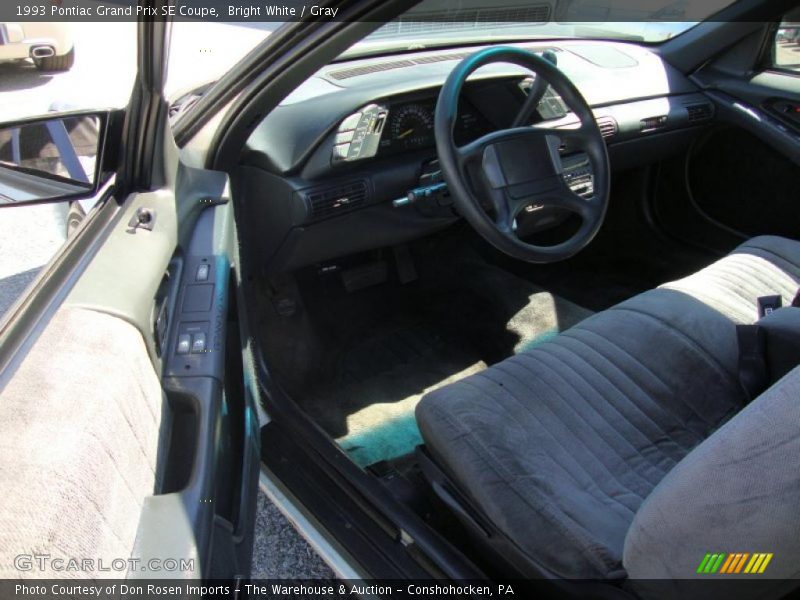 Bright White / Gray 1993 Pontiac Grand Prix SE Coupe