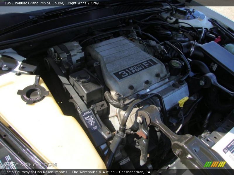 Bright White / Gray 1993 Pontiac Grand Prix SE Coupe