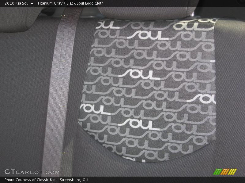 Titanium Gray / Black Soul Logo Cloth 2010 Kia Soul +