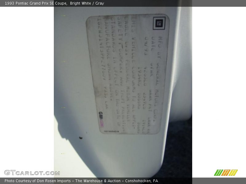 Bright White / Gray 1993 Pontiac Grand Prix SE Coupe