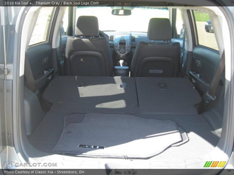 Titanium Gray / Black Soul Logo Cloth 2010 Kia Soul +