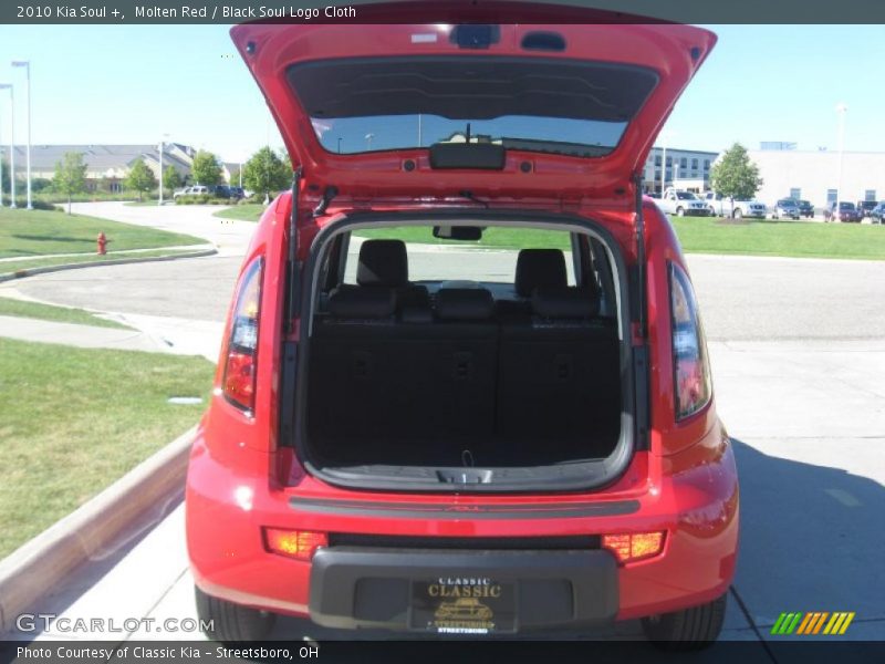 Molten Red / Black Soul Logo Cloth 2010 Kia Soul +
