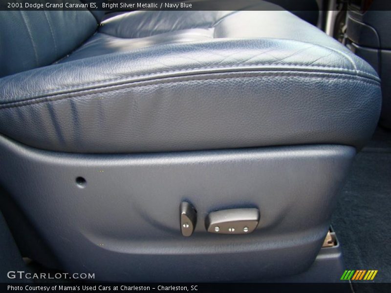 Bright Silver Metallic / Navy Blue 2001 Dodge Grand Caravan ES