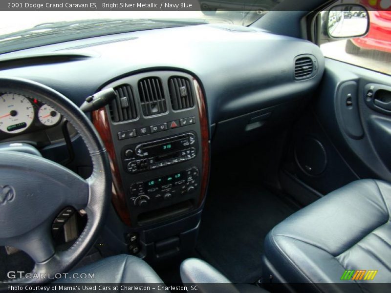 Bright Silver Metallic / Navy Blue 2001 Dodge Grand Caravan ES