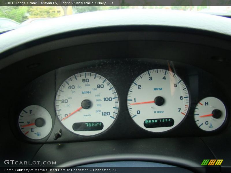 Bright Silver Metallic / Navy Blue 2001 Dodge Grand Caravan ES