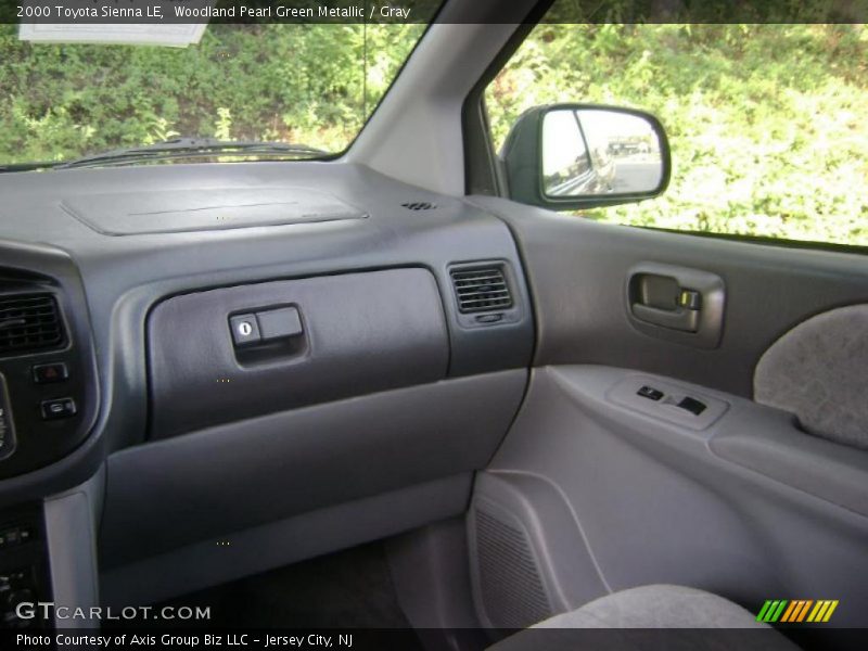 Woodland Pearl Green Metallic / Gray 2000 Toyota Sienna LE
