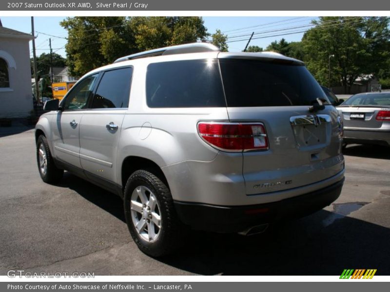 Silver Pearl / Gray 2007 Saturn Outlook XR AWD