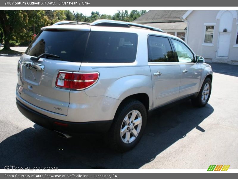 Silver Pearl / Gray 2007 Saturn Outlook XR AWD
